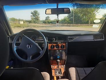 mercedes vito салон: Mercedes-Benz 190E (W201) sedan - Rəng: gümüşü - Kuzov: 4 qapılı — 3