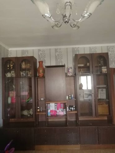 Гарнитуры для зала: Продается б/у стенная гарнитура