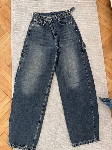 Cinslər: Yeni kimidir.Trendyolmilla 38 razmer