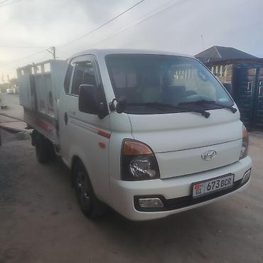 топливозаправщик купить: Hyundai Porter II — компактный городской грузовик с открытой бортовой — 1