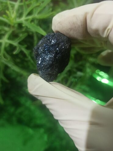 Qiymətli daşlar: 💎 Təbii Magnetite-Bornite Daşı😍 Qiymətlə bağlı maraqlananlar zəhmət — 5