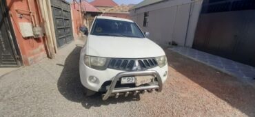 Mitsubishi: Mitsubishi L200: 2.5 l | 2009 il 289000 km Pikap — 2