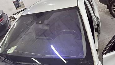 Лобовое стекло Toyota (оригинальная маркировка в нижнем правом углу) at lalafo.kg Лобовое стекло Toyota (оригинальная маркировка в нижнем правом углу)