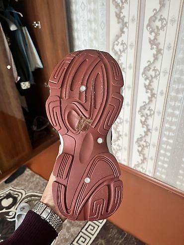 bas ortusu: Krossovka – GUOLCX brendi, chunky/dad style dizayn. - Rəng: ağ, boz — 4
