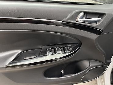 sonata uf: BYD F3: 2017 г., 1.6 л, Автомат, Электромобиль, Седан — 5