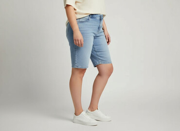 krótkie spodenki pitbull: Shorts for women, size 4XL