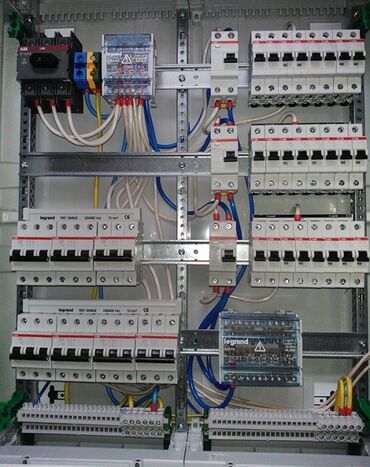 машина афтомат: Электрик | Монтаж проводки, Монтаж розеток, Установка софитов Больше 6 лет опыта