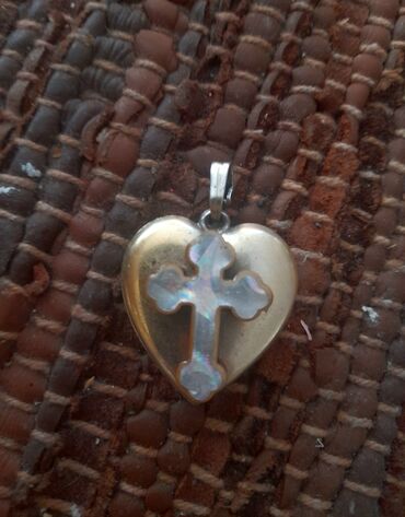 Jewellery: AKCIJA JOS SAMO 3 DANA Srebrni privezak srce sa krstom od kristala