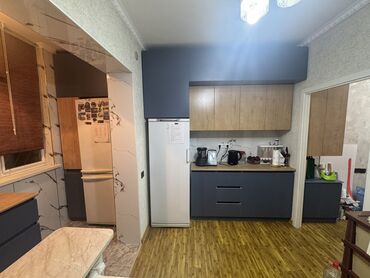 продаю дом под орозбекова бишкеке: 1 бөлмө, 49 кв. м, 105-серия, 1 кабат, Евроремонт