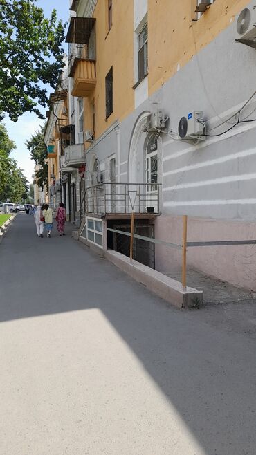 аренда помещения в канте: Продается коммерческое помещение, цокольное (подвальное ), в центре