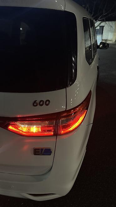 Changan: Changan Auchan A600 EV: 2019 г., Робот, Электромобиль, Минивэн — 10