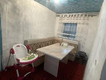 Продажа коттеджей и домов: Дом Кемин, ул. Берикбаева 167 Участок 10 соток, асфальт. 2 спальни — 4