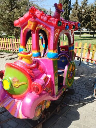 Другие товары для детей: Yenilənmiş qatar karusel satılır.
8 nəfərlikdir