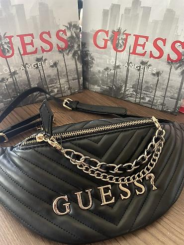 GUESS bel çantası – Los Angeles kolleksiyası üslubunda - Brend: GUESS