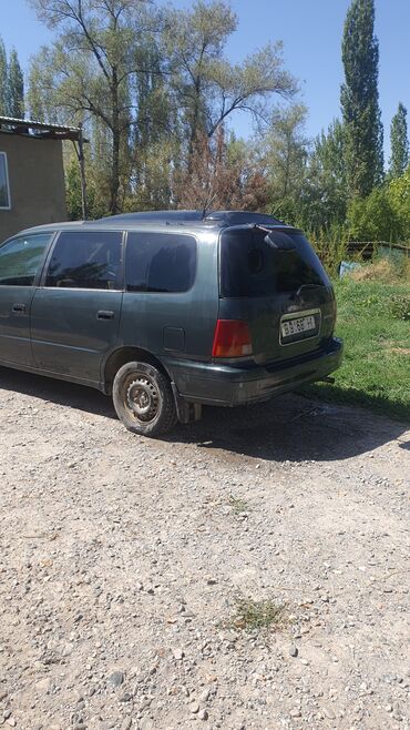 бак на урал: Honda Odyssey: 1997 г., 2.2 л, Автомат, Бензин, Вэн/Минивэн