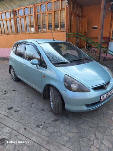 тайота виндом 2002: Honda Jazz: 2002 г., 1.3 л, Механика, Бензин, Седан