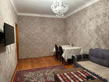 Köhnə tikili: Bakı, Yeni Günəşli Massiv A, 3 otaqlı, Köhnə tikili, 75 kv. m — 2