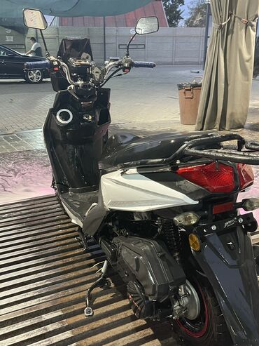купить двигатель на мотоцикл: Скутер Suzuki, 180 куб. см, Бензин, Колдонулган