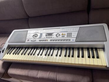 синтезатор пианино: Продаю синтезатор meike