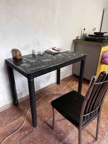 стол кухонный стекло: Кухонный Стол, цвет - Черный, Б/у