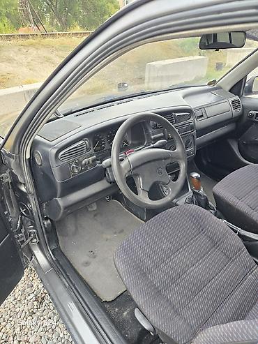 голф венто: Volkswagen Vento: 1992 г., 1.8 л, Механика, Бензин, Седан — 9