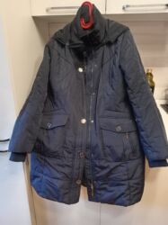 Daraq panellər: Kurtka satılır, qadın üçündür. Az geyinilib, yaxşı vəziyyətdədir