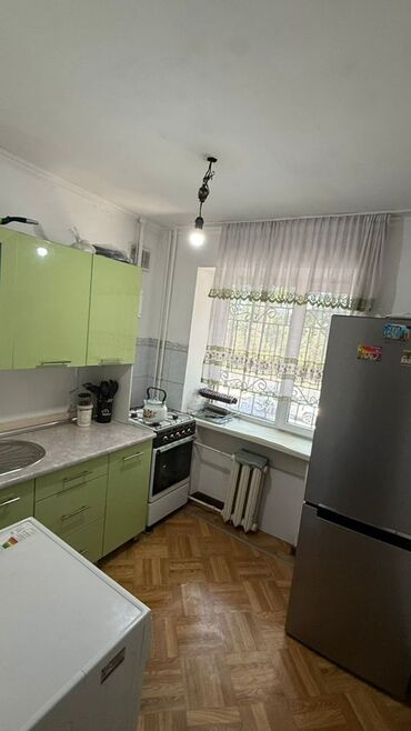 продается квартира западный автовакзал: 2 комнаты, 42 м², Хрущевка, 2 этаж, Косметический ремонт
