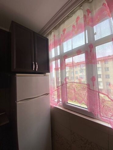 Uzunmüddətli kirayə mənzillər: Neftçilər metrosu yanında, Komfort tərəfdən çıxışda, Xruşovka layihəli — 8