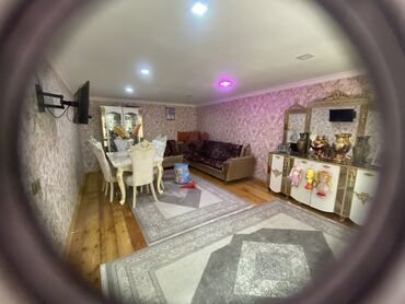 Köhnə tikili: Gəncə, 6 otaqlı, Köhnə tikili, 3 kv. m — 3