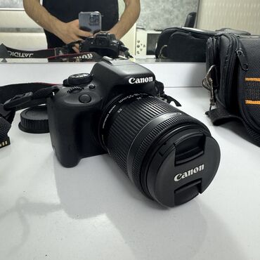 Fotokameralar: Canon kiss x7 (Canon eos 100D) Dünyanın ən yüngül DSLR kamerası ilə