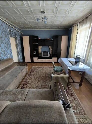 продам дом срочно: Дом, 100 м², 4 комнаты, Агентство недвижимости, Старый ремонт