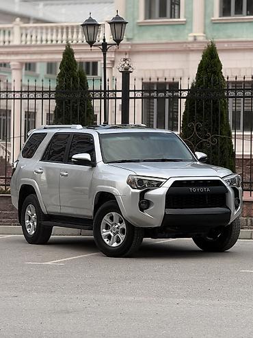 Toyota: Toyota 4Runner: 2017 г., 4 л, Автомат, Бензин, Внедорожник — 5