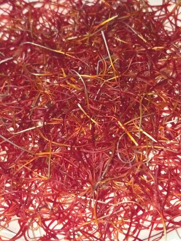 Tərəvəzlər: Təmiz Baki zəfəranı 1q 20 azn