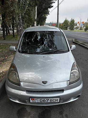 Toyota Funcargo: 2002 г., 1.3 л, Автомат, Бензин, Минивэн