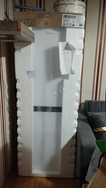 soyuducu arcelik: Yeni 2 qapılı Indesit Soyuducu Satılır, rəng - Ağ — 4
