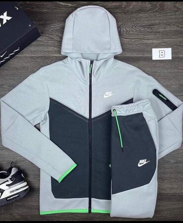 Trenerke: Top Ponuda . NIKE TECH FLEECE TRENERKE Cena 4400 dinara Veličine S M — 7