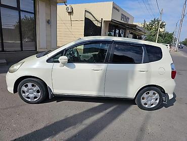 type r: Honda Fit: 2006 г., 1.3 л, Автомат, Бензин, Хэтчбэк — 1