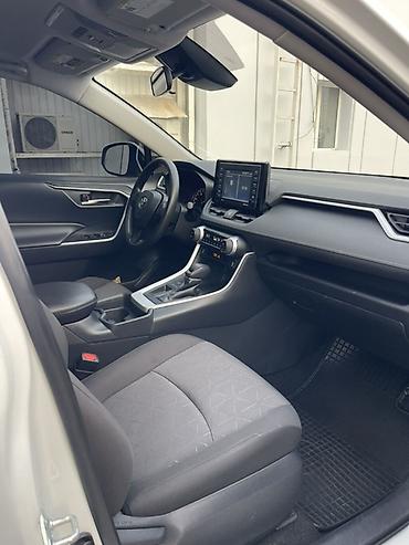 авто в рассрочку от собственника: Toyota RAV4: 2021 г., 2.5 л, Автомат, Бензин, Кроссовер — 6