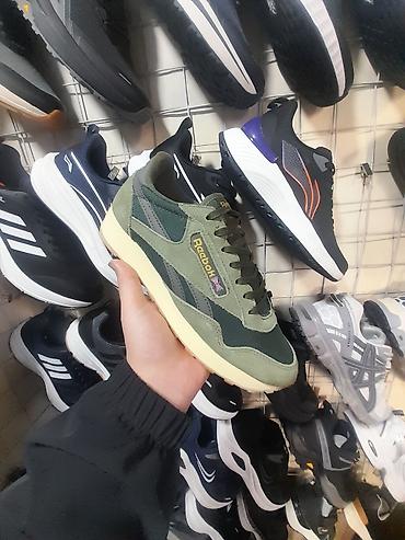 vintage nike: Мужские кроссовки, 41, Reebok, Новый, цвет - Зеленый — 1
