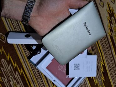 Elektron kitablar: PocketBook 633 Color elektron kitab oxuyucusu. Kompakt dizaynı ilə — 6