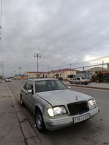 sari ford transit: Mercedes-Benz W124 sedan Salam Maşın xadavoyu yaxşı vəziyyətdədi özüm — 4