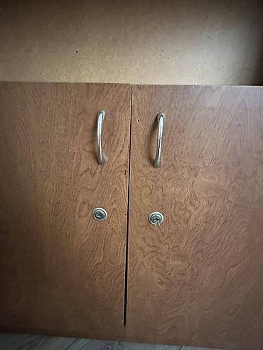 qapi evi: Taxta kitab rəfi və dolab kombinasiyası - Material: laminat/MDF — 5
