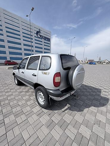 ВАЗ (ЛАДА): ВАЗ (ЛАДА) 4x4 Нива: 2004 г., 1.7 л, Механика, Бензин, Внедорожник — 4