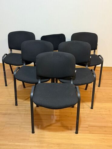 Ofis dəst mebeli: Mebel dəsti - Dar, hündür dolab: bir qapılı, korpus ağ, ön panel — 6