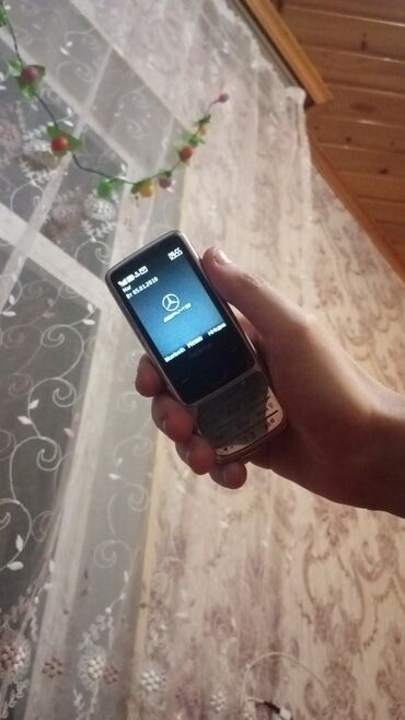 nokia 6700 satın alın: Nokia 6700 Slide | İşlənmiş | 8 GB | rəng - Gümüşü