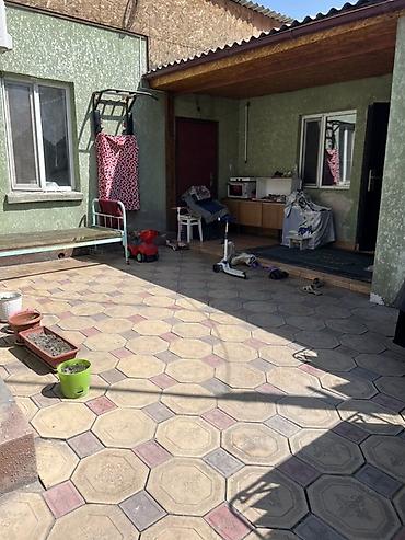 Продажа коттеджей и домов: Продаётся дом (полдома) в центре города! Отличное предложение для — 1