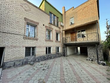 земельный участок первая линия: Дом, 250 м², 8 комнат, Риэлтор, Косметический ремонт
