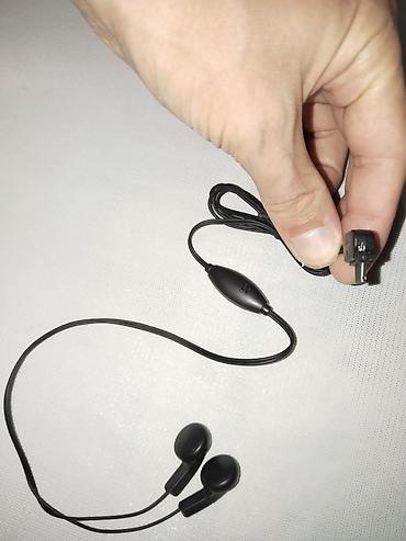 Проводные гарнитуры: Проводные гарнитуры, Sony Ericsson, Новый, цвет - Черный — 2