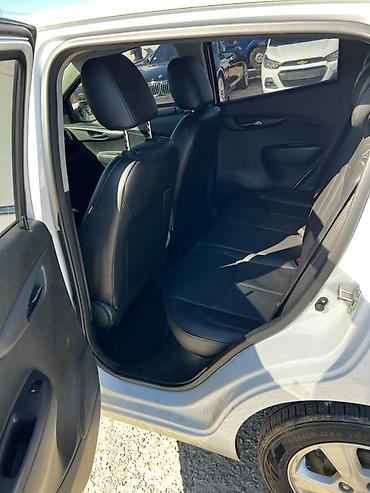 belgee x50: Chevrolet Spark: 2020 г., Автомат, Бензин, Хэтчбэк — 8