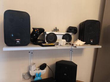 sub dinamik: Görseldeki ürün, JBL Control 1 Pro model pasif bir hoparlördür. Bu
